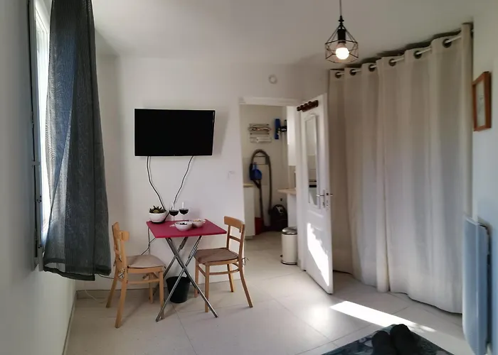 Studio Dans La Villa Les Cigales